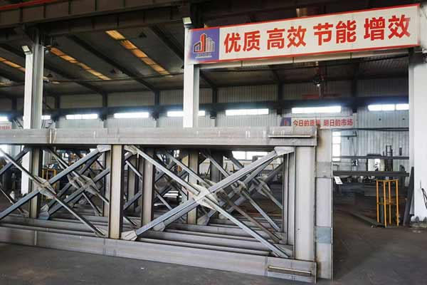 赤峰鋼結構廠房在搭建時一般都采用什么樣的鋼材
